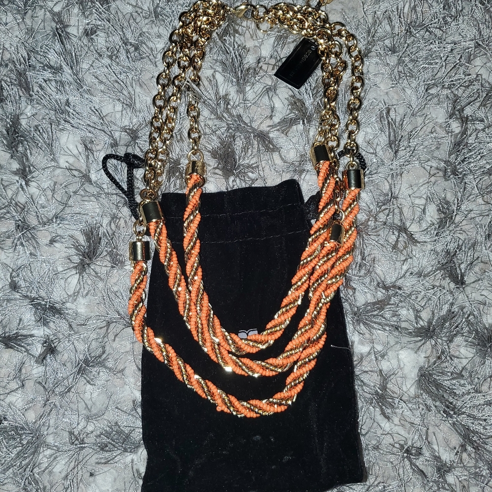 BCBGMAXAZRIA necklace